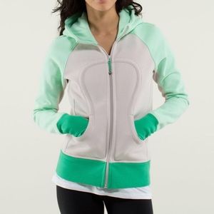 Lululemon sweatshirt